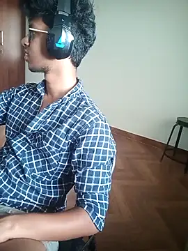 letsplaygame online show from April 27, 4:54 am
