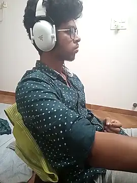 letsplaygame online show from May 10, 5:18 pm