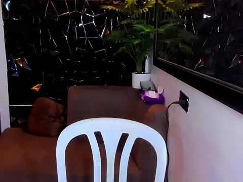  YourBeautifulShemale  online show from April 4, 8:34 am