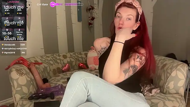 Snapshot of Awesome_Blossommm chatting on March 31, 9:48 pm Awesome Blossommm online show from March 31, 9:48 pm