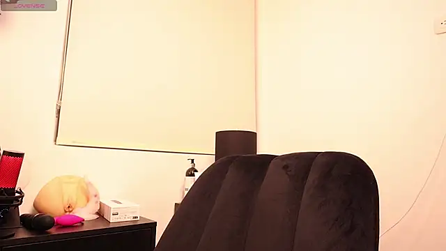 Tyler Blade online show from April 13, 11:21 pm