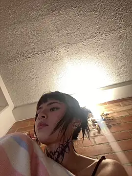 Snapshot of Babeel_ chatting on May 26, 10:17 pm Babeel online show from May 26, 10:17 pm