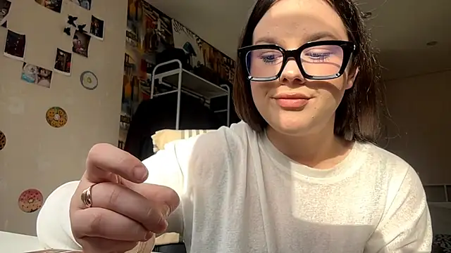 Snapshot of FordedCrier chatting on March 31, 1:22 pm FordedCrier online show from March 31, 1:22 pm