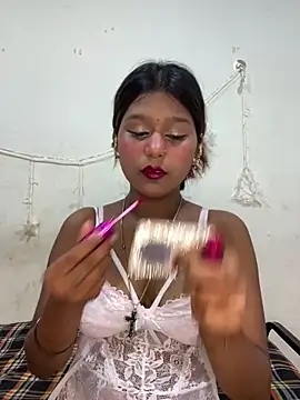 Cutiepie- online show from May 31, 5:31 pm
