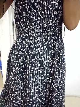 unique sexy11 online show from April 6, 9:43 am