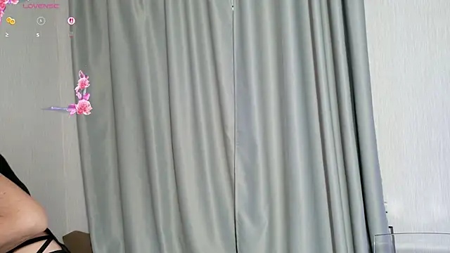Snapshot of verywetforyou chatting on July 17, 11:06 am verywetforyou online show from July 17, 11:06 am