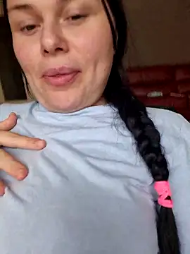 Snapshot of AliceX69 chatting on April 1, 3:53 pm AliceX69 online show from April 1, 3:53 pm