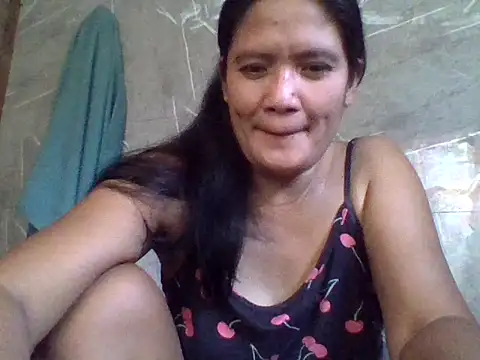 Snapshot of PinayZaira chatting on July 13, 7:11 am PinayZaira online show from July 13, 7:11 am