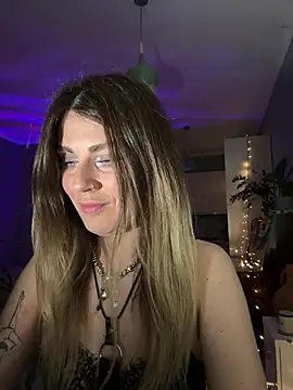 Snapshot of Rita_Tease chatting on May 28, 7:11 pm Rita Tease online show from May 28, 7:11 pm