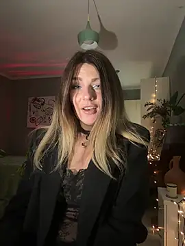 Snapshot of Rita_Tease chatting on May 29, 6:28 pm Rita Tease online show from May 29, 6:28 pm