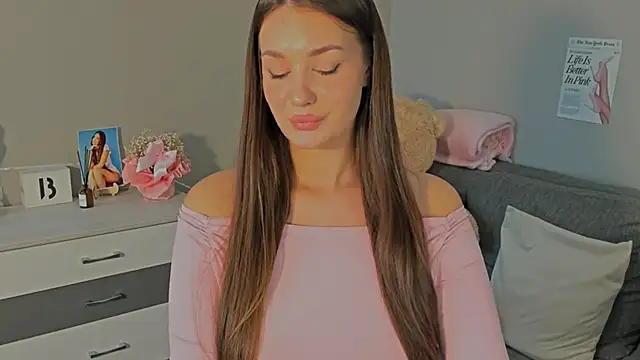 Mila-Cosmo online show from June 7, 2:32 pm