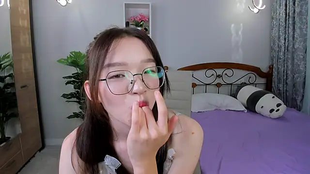 syuri sun online show from June 30, 4:41 pm