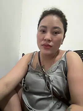 Snapshot of Lina-Naughty chatting on July 9, 3:38 pm Lina-Naughty online show from July 9, 3:38 pm