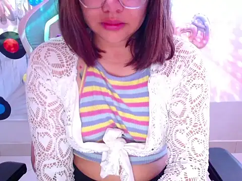 Elfi 333 online show from April 4, 12:57 pm