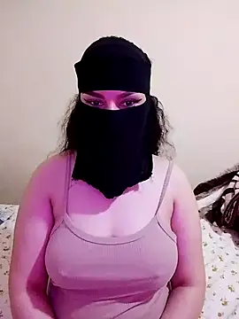 Queen Lola online show from May 9, 6:57 pm
