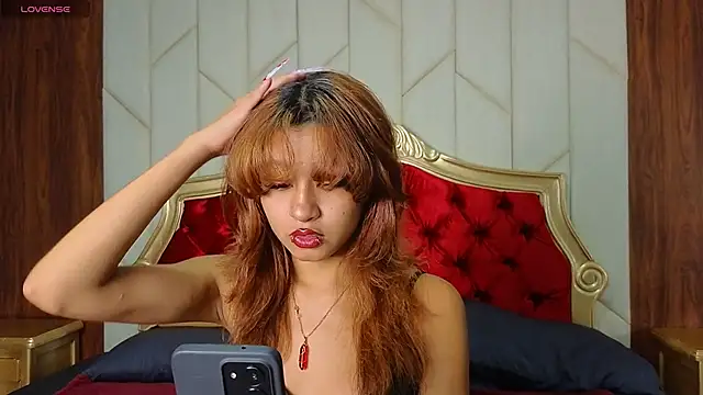 ElyWren online show from June 2, 7:49 pm