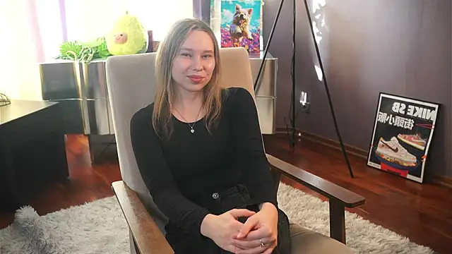 Snapshot of MathaConnie chatting on April 6, 4:46 am MathaConnie online show from April 6, 4:46 am