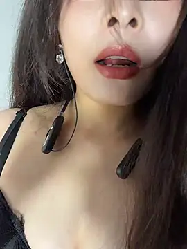 Snapshot of Xiaoyunduo1 chatting on July 16, 7:58 am Xiaoyunduo1 online show from July 16, 7:58 am
