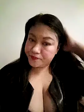 Snapshot of dominalisa chatting on April 15, 10:44 am dominalisa online show from April 15, 10:44 am