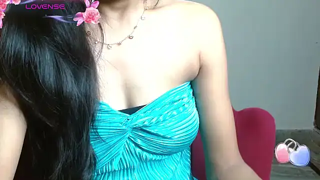Snapshot of its_zalak chatting on June 8, 8:42 pm its zalak online show from June 8, 8:42 pm