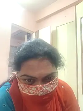 Snapshot of snehahotgirl chatting on March 31, 5:35 pm snehahotgirl online show from March 31, 5:35 pm