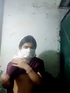 riya12  online show from April 22, 7:04 pm