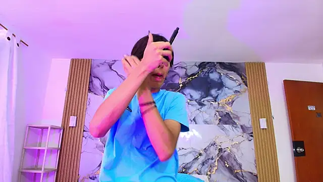 Snapshot of Angel_lux444 chatting on April 1, 2:36 pm Angel lux444 online show from April 1, 2:36 pm