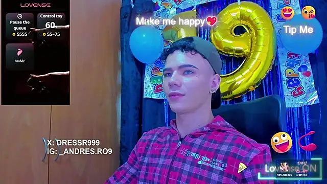 Snapshot of sebascuterouss chatting on July 20, 11:23 am sebascuterouss online show from July 20, 11:23 am