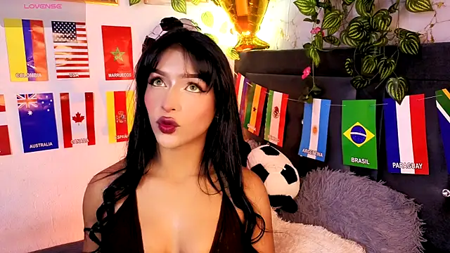 Snapshot of Alisse_Storm chatting on July 13, 4:04 am Alisse Storm online show from July 13, 4:04 am