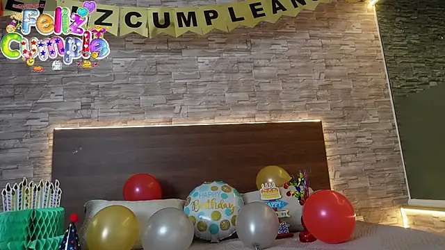 Snapshot of Enzo_Crown chatting on April 15, 10:55 am Enzo Crown online show from April 15, 10:55 am