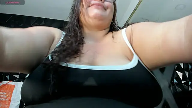 Snapshot of AbbyRogers1 chatting on May 28, 4:43 am AbbyRogers1 online show from May 28, 4:43 am