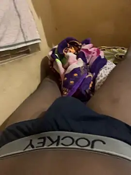 jiwoox online show from April 1, 6:49 pm