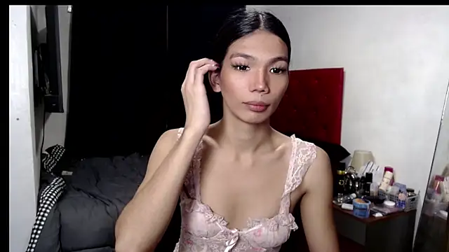 Snapshot of hikarilust23xx chatting on May 27, 7:11 pm hikarilust23xx online show from May 27, 7:11 pm