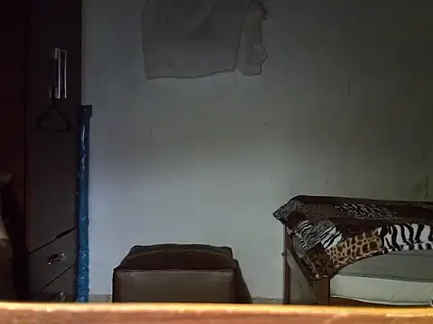 latinoarrg30 online show from April 1, 3:51 am