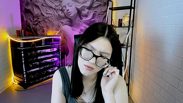 JennyGibson online show from May 28, 5:05 am
