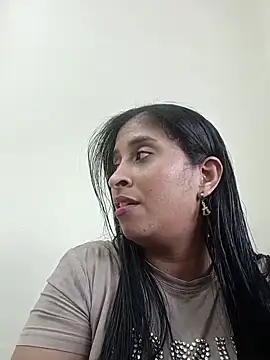 Snapshot of SofiaMendez1_ chatting on June 13, 5:22 pm SofiaMendez1 online show from June 13, 5:22 pm