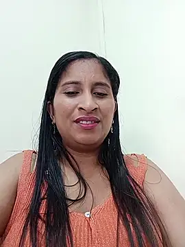 Snapshot of SofiaMendez1_ chatting on July 14, 1:28 pm SofiaMendez1 online show from July 14, 1:28 pm
