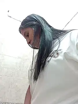 Snapshot of SofiaMendez1_ chatting on July 16, 2:45 pm SofiaMendez1 online show from July 16, 2:45 pm