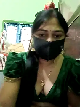 Snapshot of Pinki-girl chatting on April 11, 7:45 am Pinki-girl online show from April 11, 7:45 am
