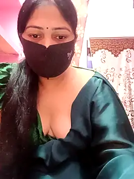 Snapshot of Pinki-girl chatting on April 22, 5:10 am Pinki-girl online show from April 22, 5:10 am