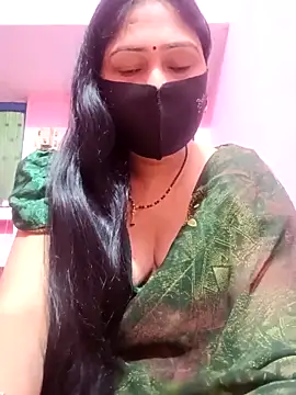Snapshot of Pinki-girl chatting on May 5, 2:08 am Pinki-girl online show from May 5, 2:08 am