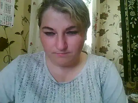 Snapshot of Xuliganka86 chatting on April 7, 2:28 pm Xuliganka86 online show from April 7, 2:28 pm