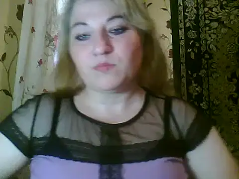 Snapshot of Xuliganka86 chatting on April 8, 12:38 pm Xuliganka86 online show from April 8, 12:38 pm