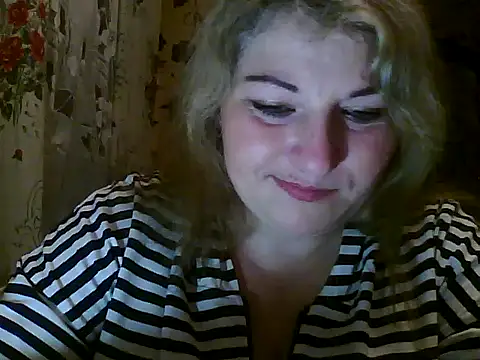 Snapshot of Xuliganka86 chatting on April 11, 6:23 pm Xuliganka86 online show from April 11, 6:23 pm