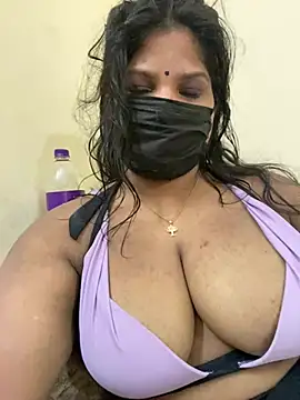 Snapshot of Shalu_naughty69 chatting on July 9, 7:01 am Shalu naughty69 online show from July 9, 7:01 am