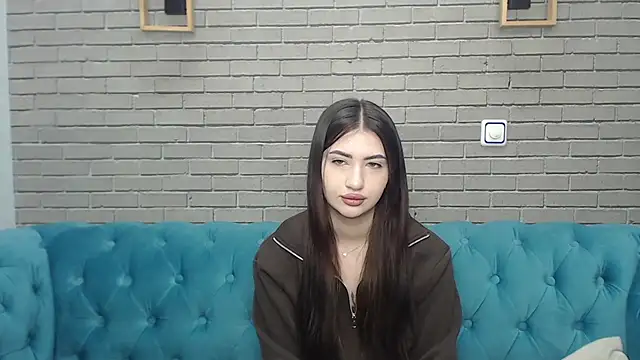 Snapshot of RebeccaMosc chatting on April 4, 5:27 am RebeccaMosc online show from April 4, 5:27 am