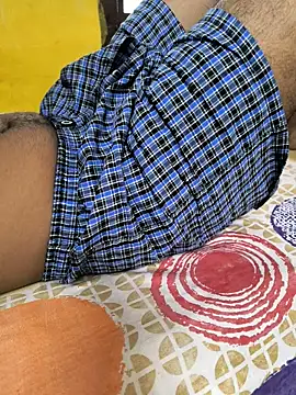 Snapshot of pinkdickmallu chatting on May 13, 12:57 pm pinkdickmallu online show from May 13, 12:57 pm