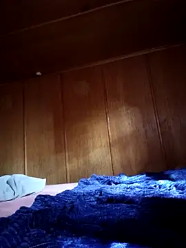 Snapshot of Young_Swiss_Lisa chatting on April 2, 1:42 pm Young Swiss Lisa online show from April 2, 1:42 pm