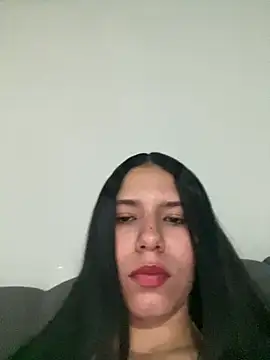 Snapshot of IsabelaRivers chatting on May 9, 3:56 am IsabelaRivers online show from May 9, 3:56 am