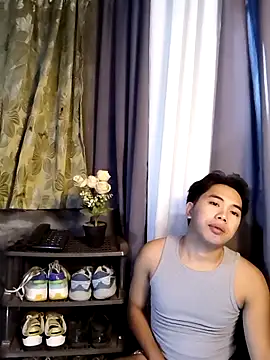 urNaugthy JndxzZ online show from April 23, 8:57 am